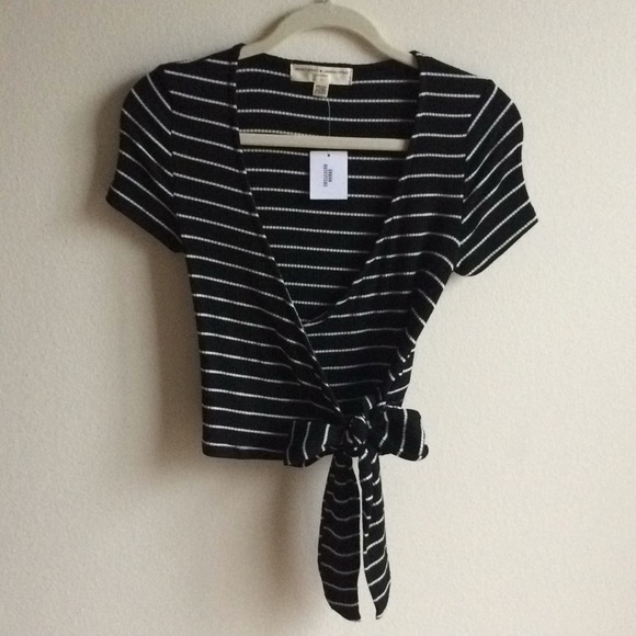 Project Social T Bailey Wrap T-Shirt - Picture 3 of 6